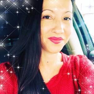 Meet your Posher, Elaine